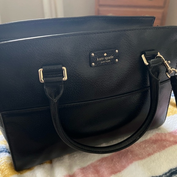 Kate Spade satchel + matching wallet - Picture 2 of 6